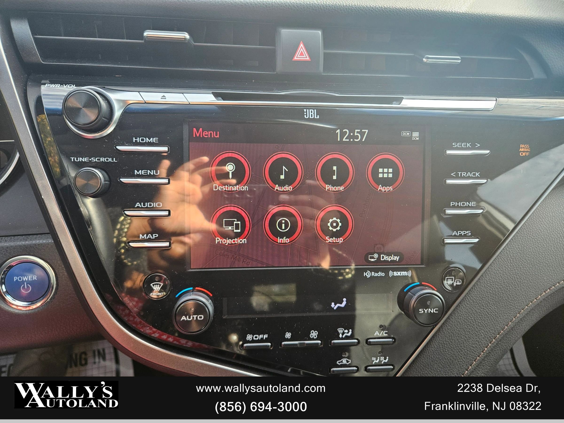 Used 2020 Toyota Camry XLE w/ Driver Assist Package image 17