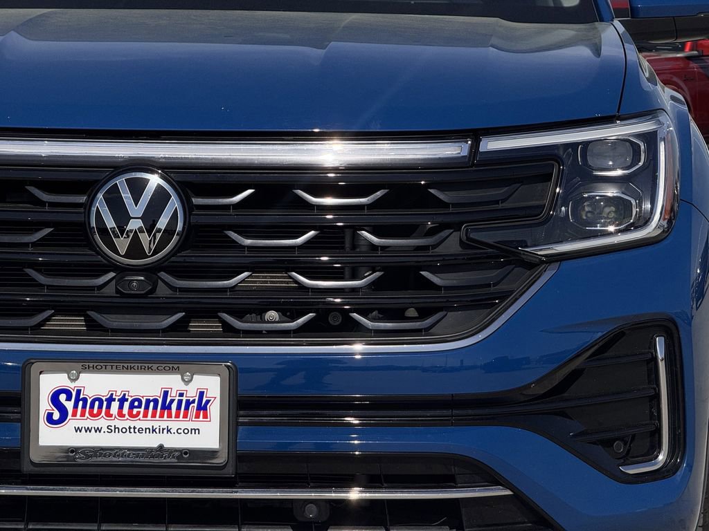 Used 2025 Volkswagen Atlas SEL Premium R-Line image 8