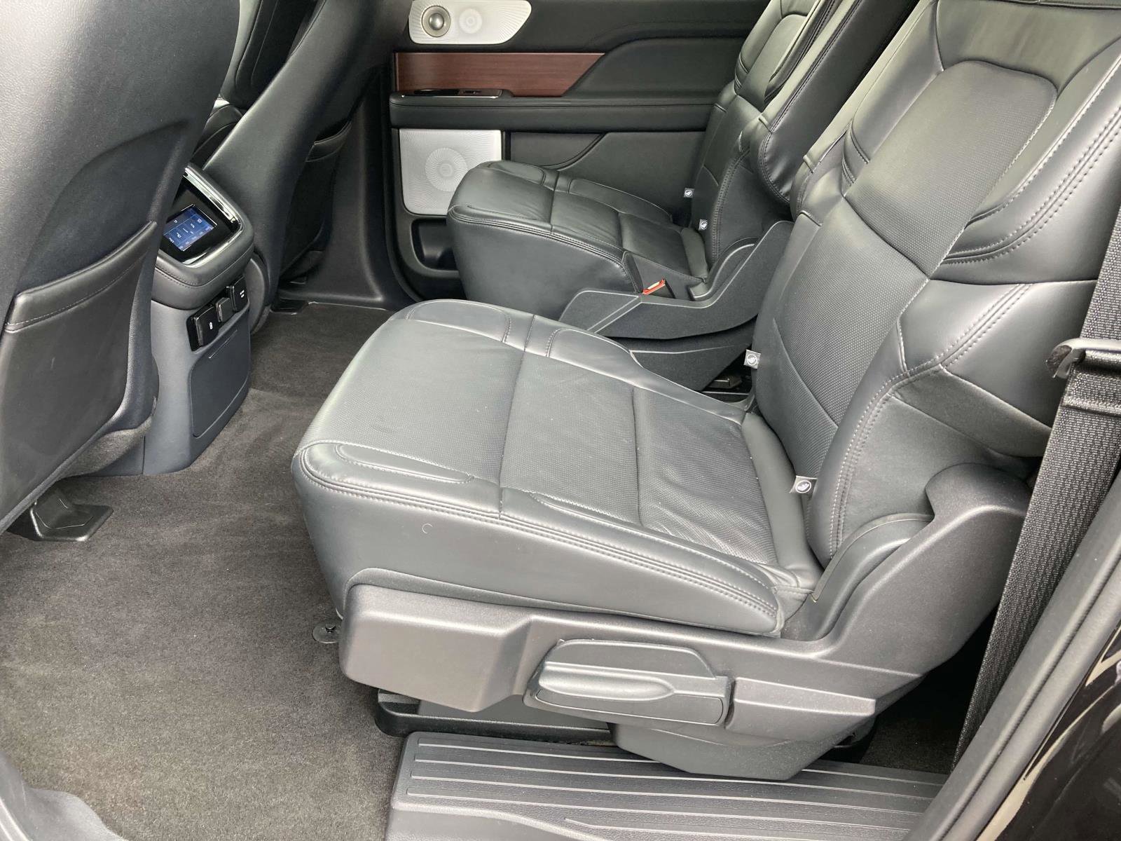 Used 2024 Lincoln Navigator L Reserve AWD/4WD image 17