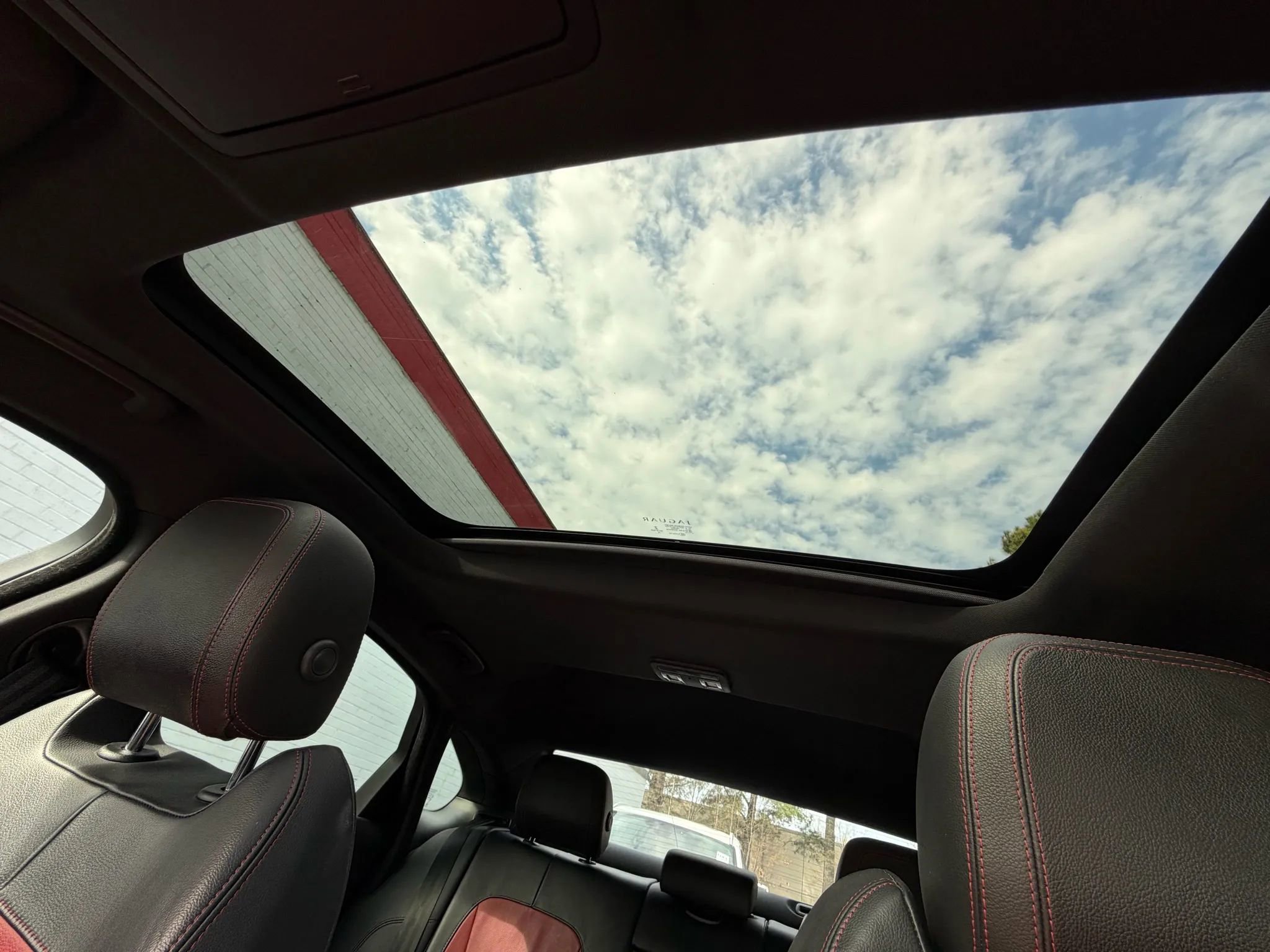 Used 2017 Jaguar XF R-Sport image 33