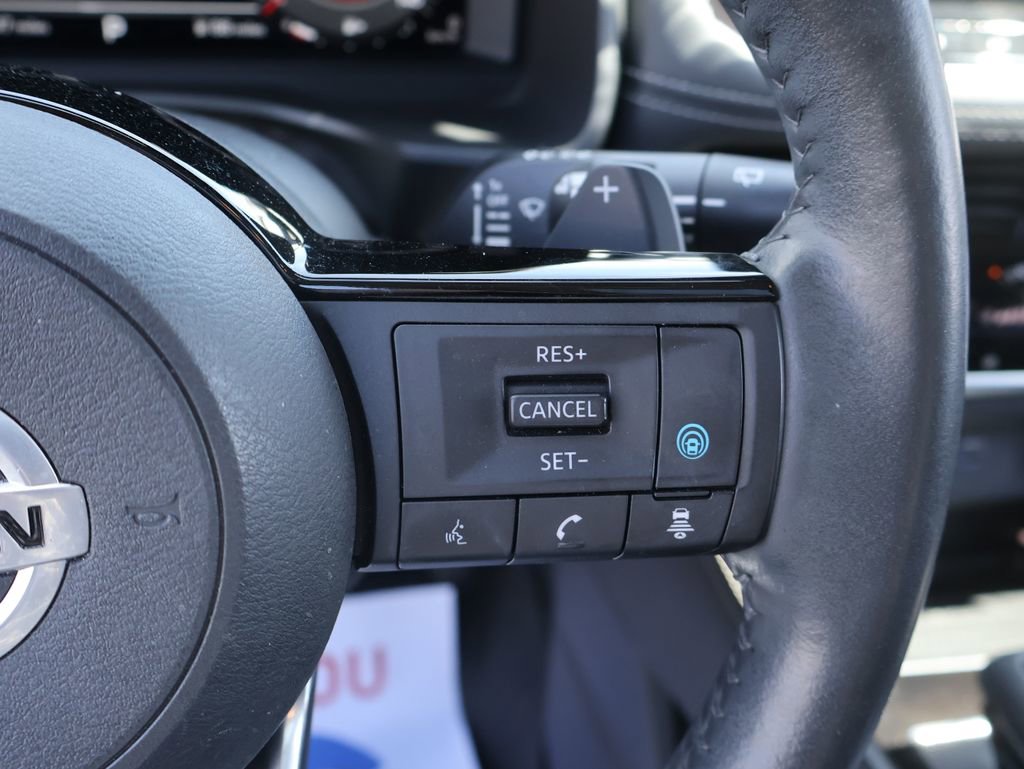 Used 2021 Nissan Rogue Platinum AWD/4WD image 35