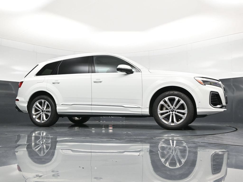 Used 2025 Audi Q7 3.0T Premium Plus AWD/4WD image 53