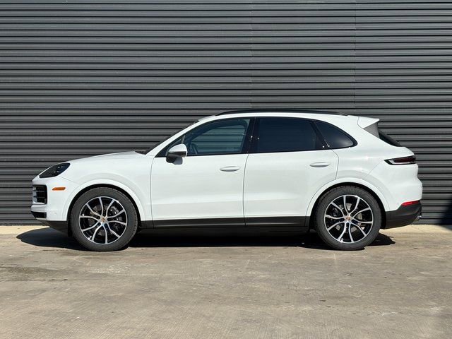 Certified 2026 Porsche Cayenne AWD/4WD image 2