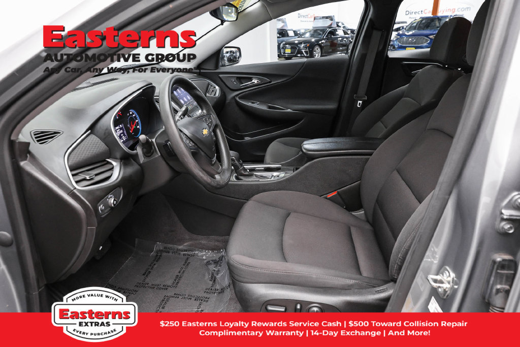 Used 2023 Chevrolet Malibu LT FWD image 15
