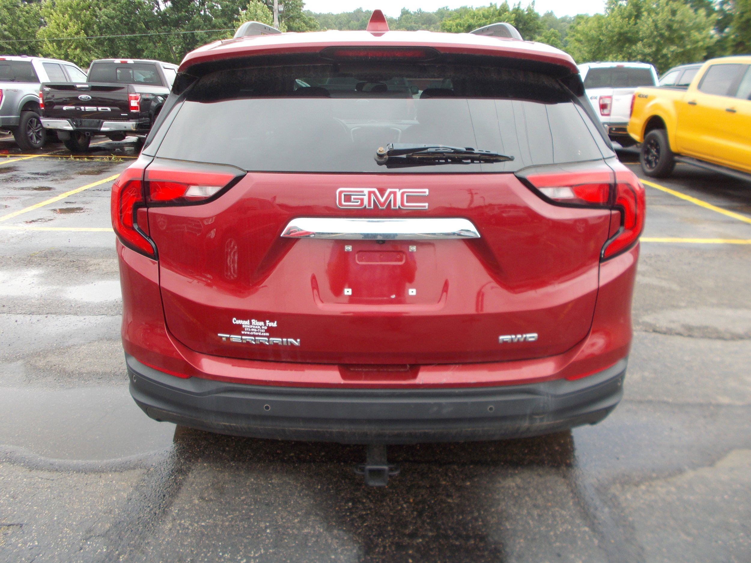 Used 2019 GMC Terrain SLE w/ Driver Convenience Package AWD/4WD image 4