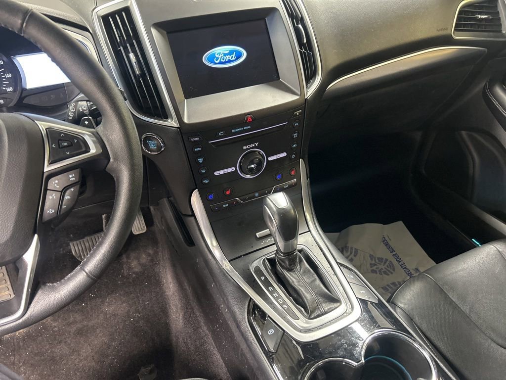 Used 2016 Ford Edge Titanium w/ Equipment Group 302A image 4