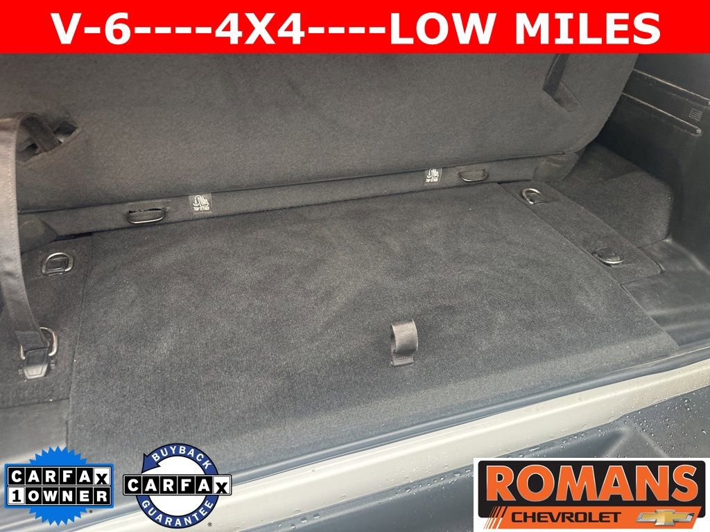 Used 2023 Jeep Wrangler Sport image 19