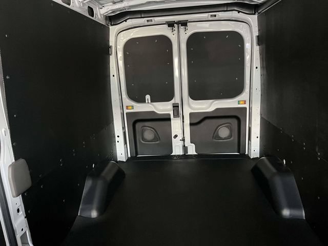 New 2026 Ford Transit 250 148 Medium Roof w/ Load Area Protection Package RWD image 6