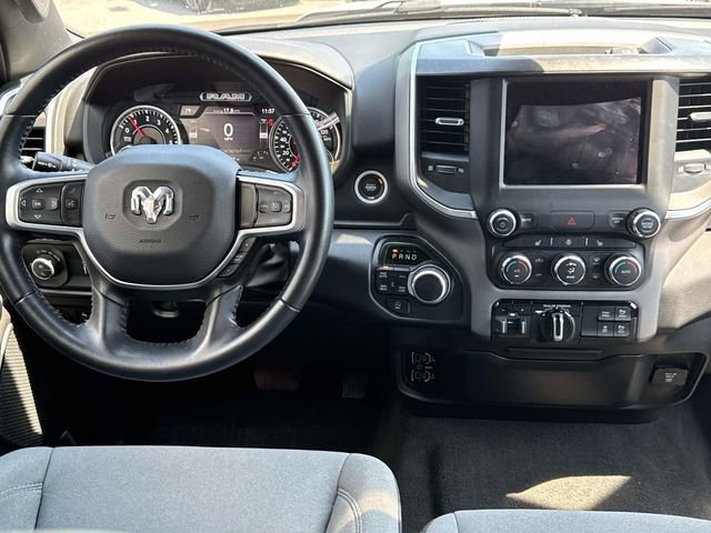 Used 2022 RAM 1500 Big Horn AWD/4WD image 3