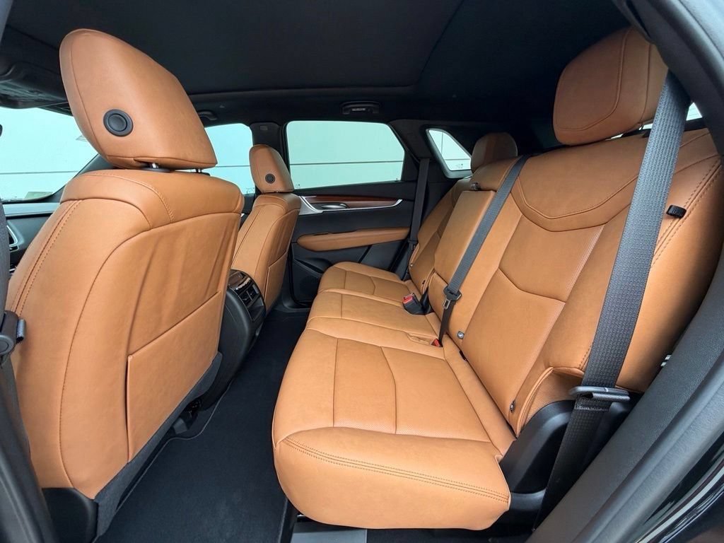 New 2026 Cadillac XT5 Premium Luxury w/ LPO, Floor Liner Package FWD image 18
