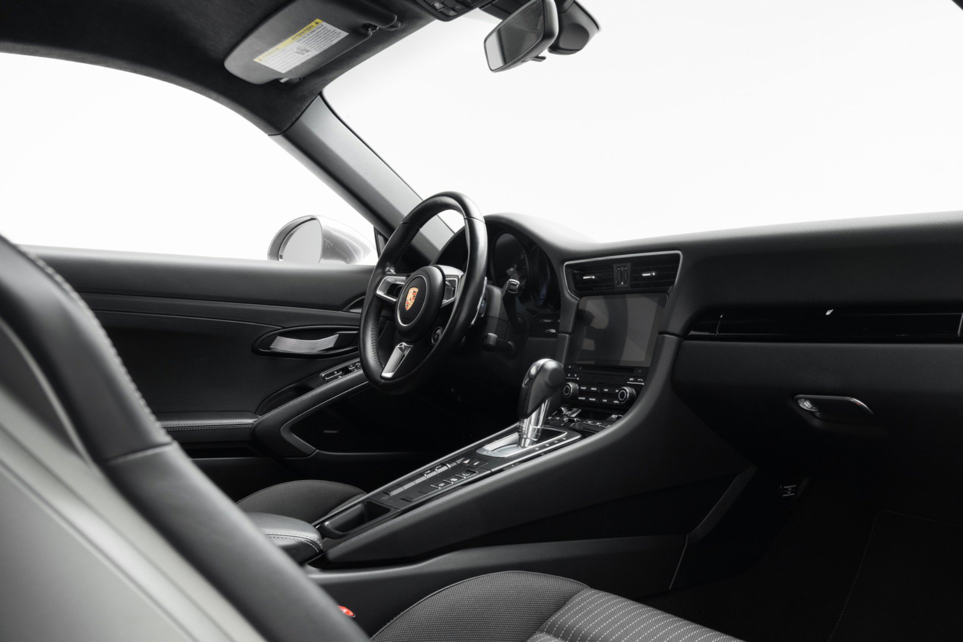 Used 2018 Porsche 911 Carrera T w/ Carrera T Interior Package RWD image 22