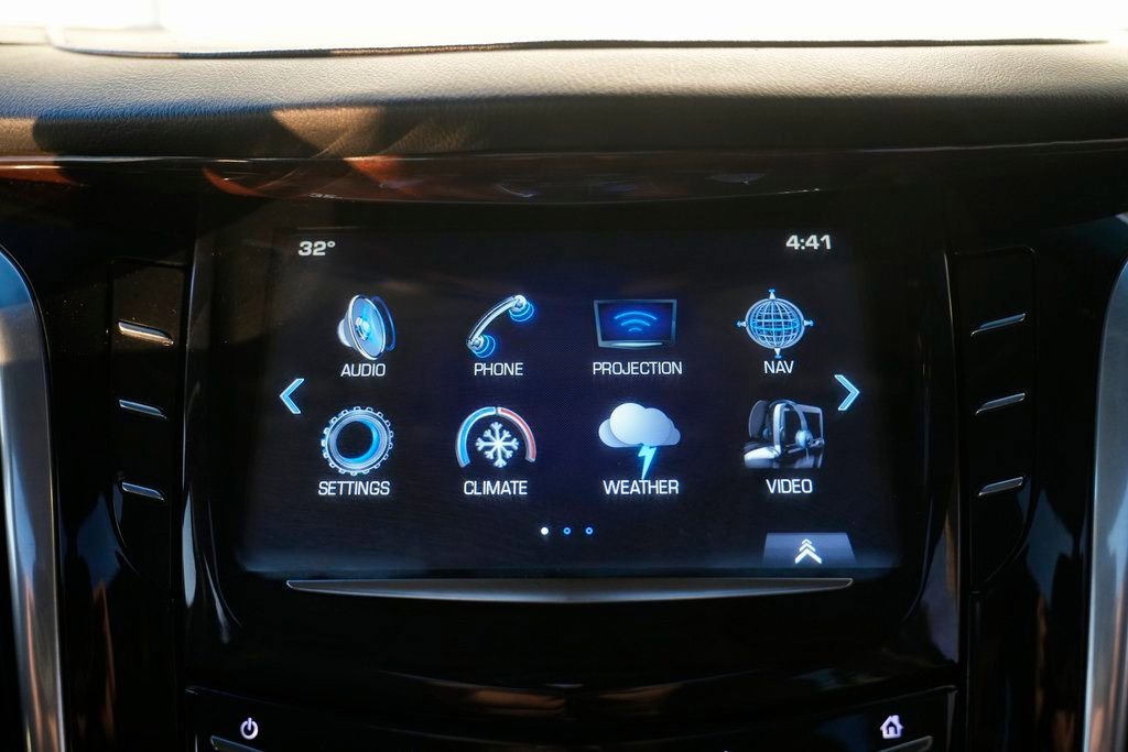 Used 2020 Cadillac Escalade Luxury AWD/4WD image 50