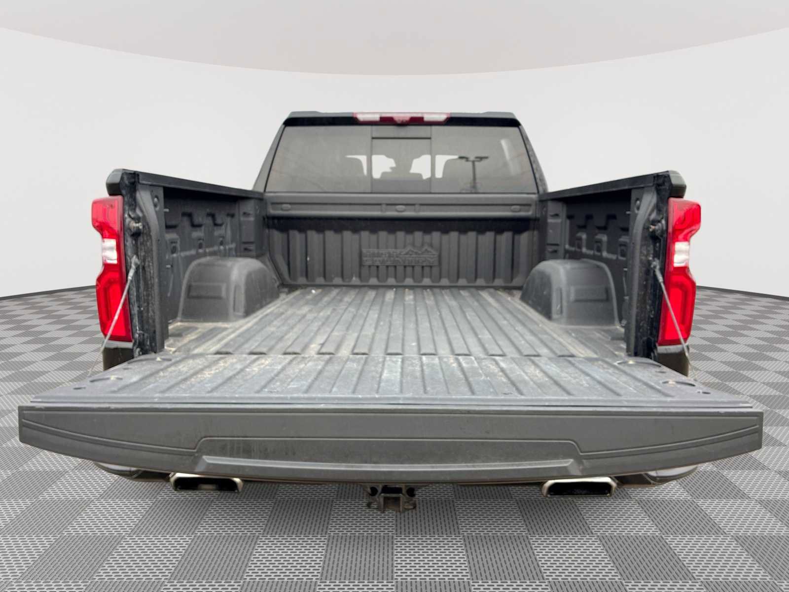 Certified 2022 Chevrolet Silverado 1500 High Country w/ Technology Package image 26