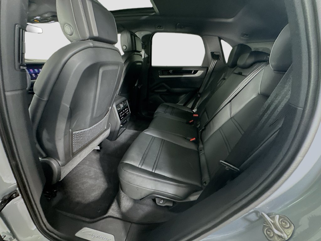 New 2026 Porsche Cayenne AWD/4WD image 24