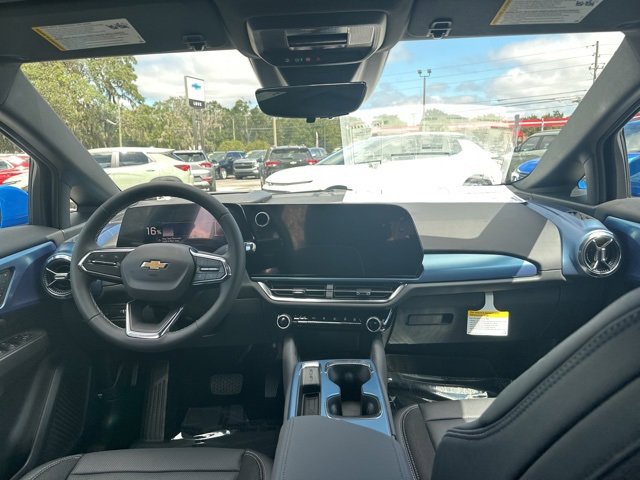 New 2026 Chevrolet Equinox EV LT image 40