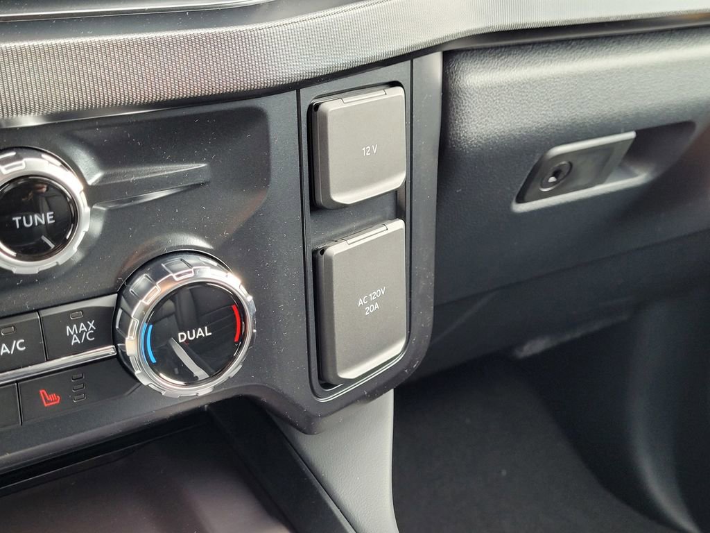 New 2026 Ford F250 Platinum w/ Tremor Off-Road Package image 55