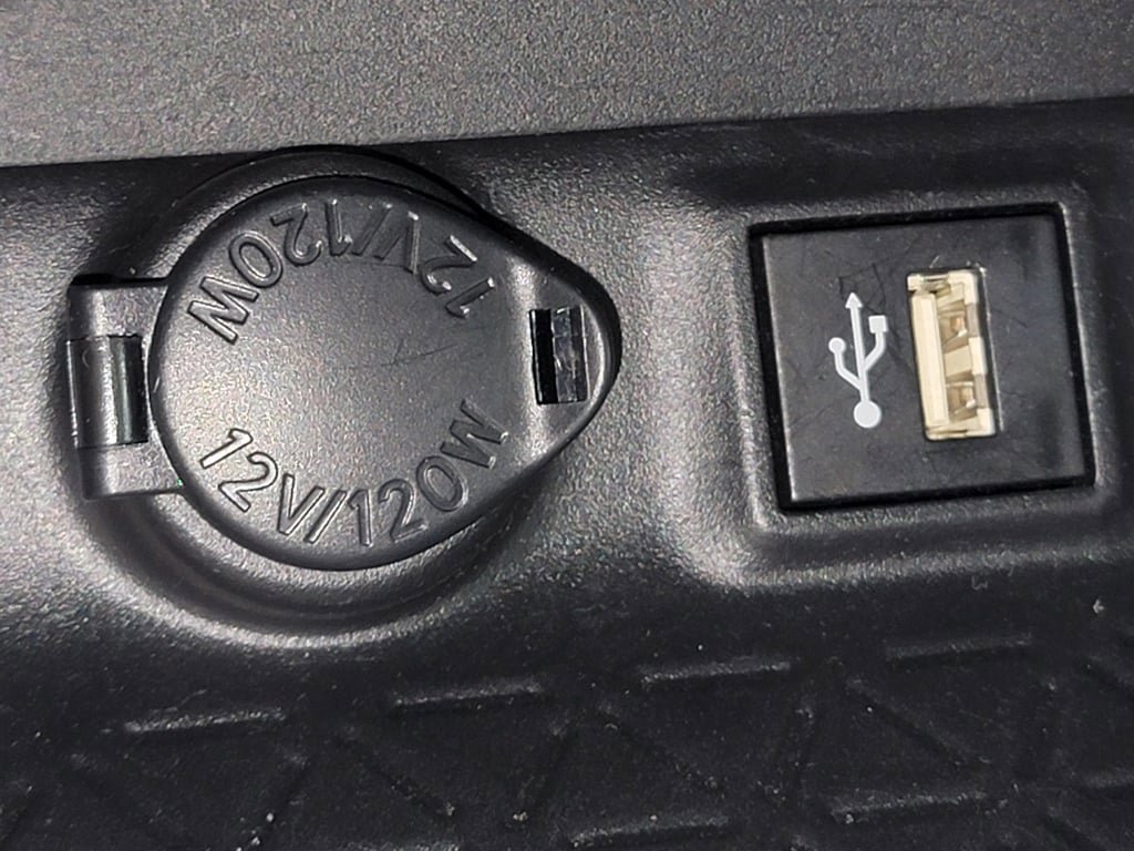 Certified 2023 Toyota RAV4 LE FWD image 24