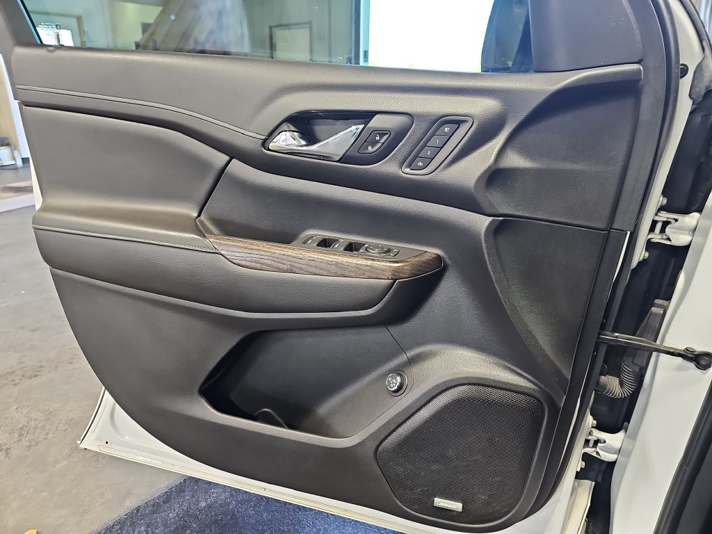 Used 2020 GMC Acadia Denali w/ LPO, Floor Liner Package AWD/4WD image 29