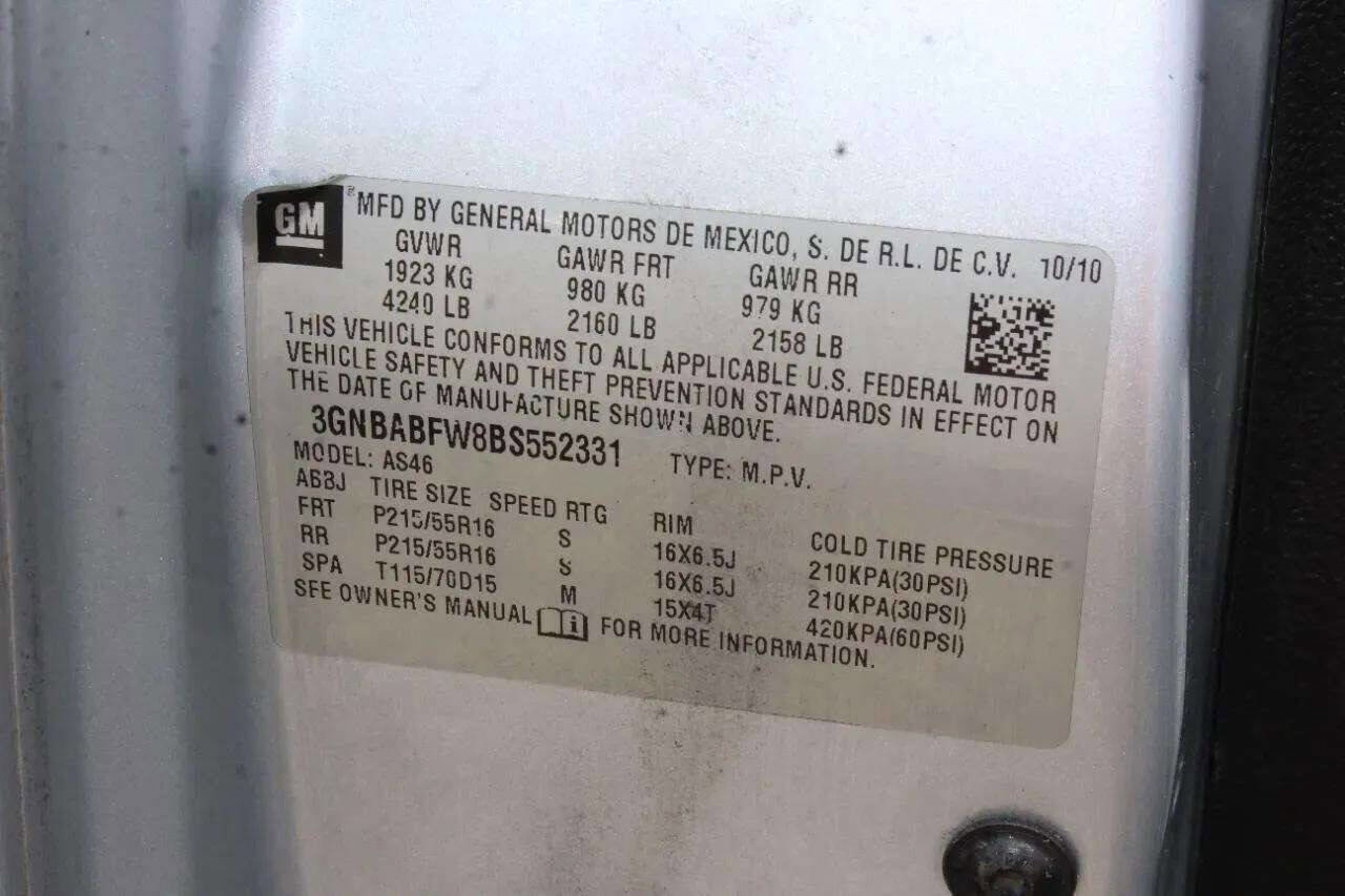 Used 2011 Chevrolet HHR LT w/ My Link Package image 24