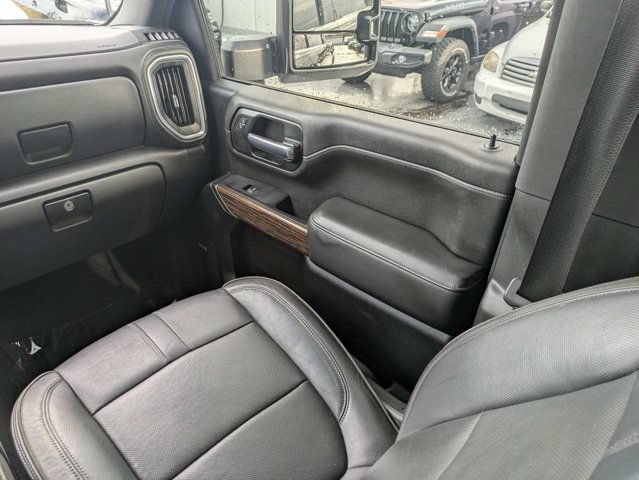 Used 2021 Chevrolet Silverado 2500 High Country w/ Z71 Off-Road Package AWD/4WD image 16