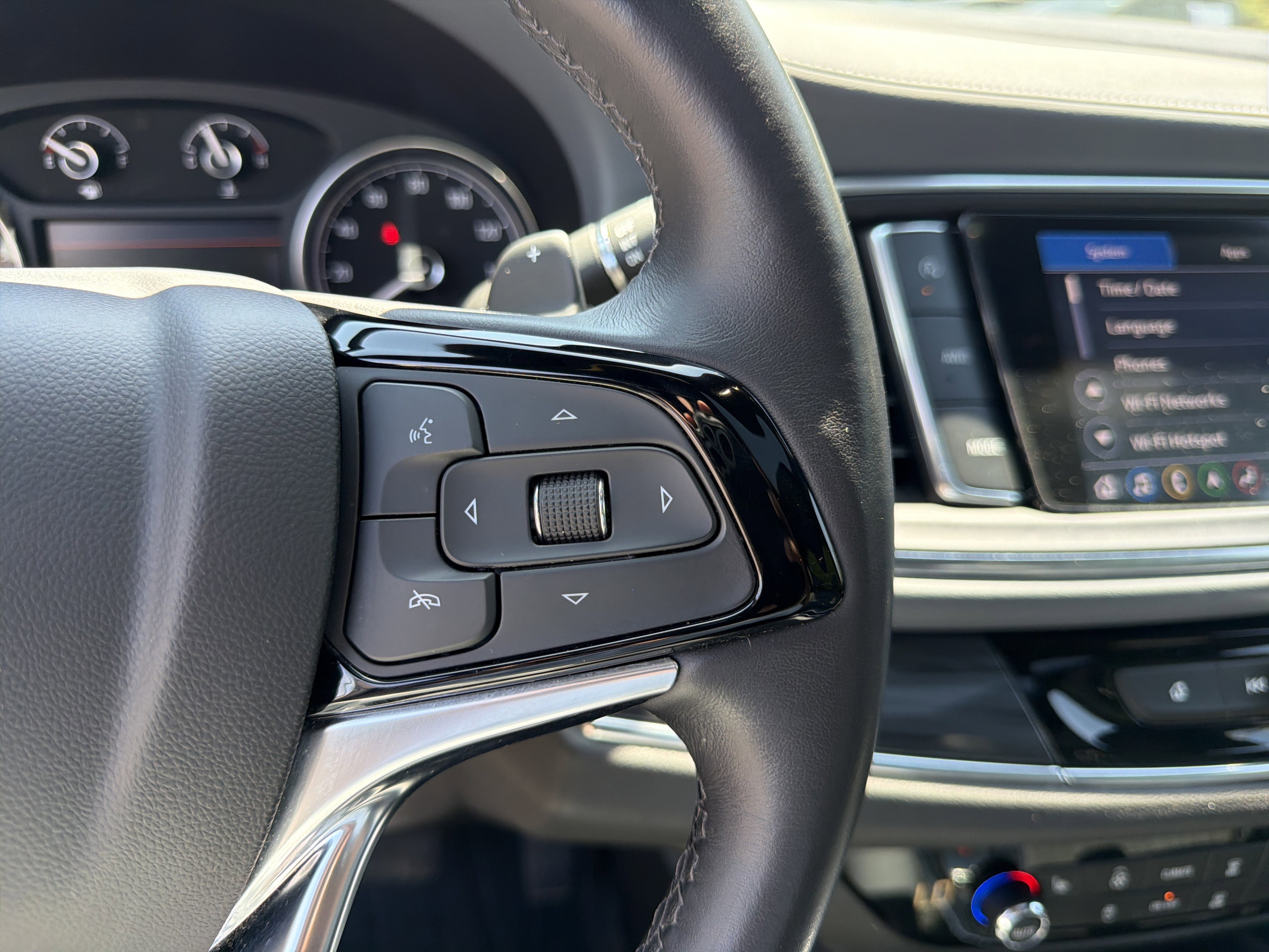 Used 2023 Buick Enclave Essence w/ Experience Buick Package AWD/4WD image 26