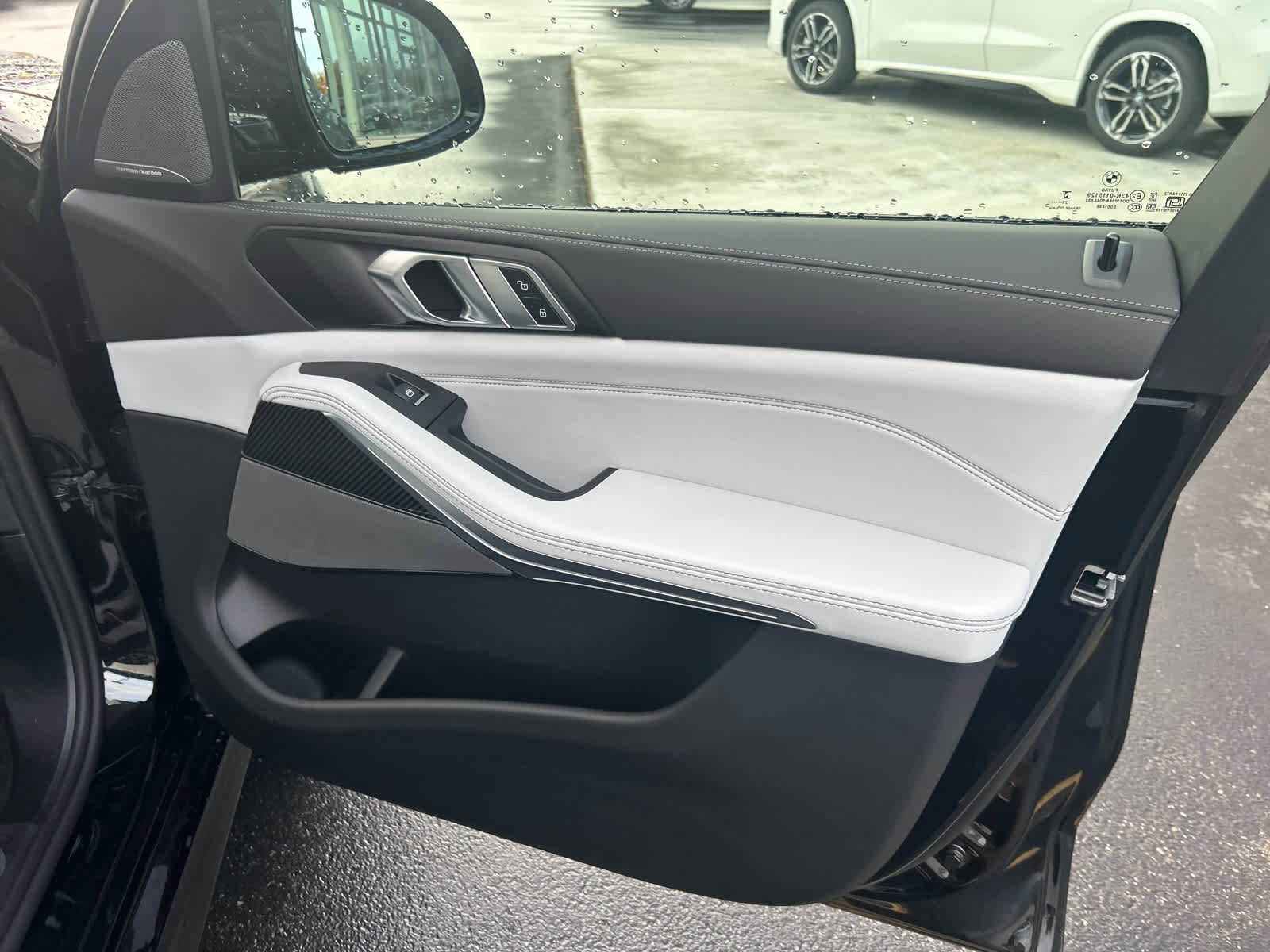 Used 2026 BMW X5 M60i image 18