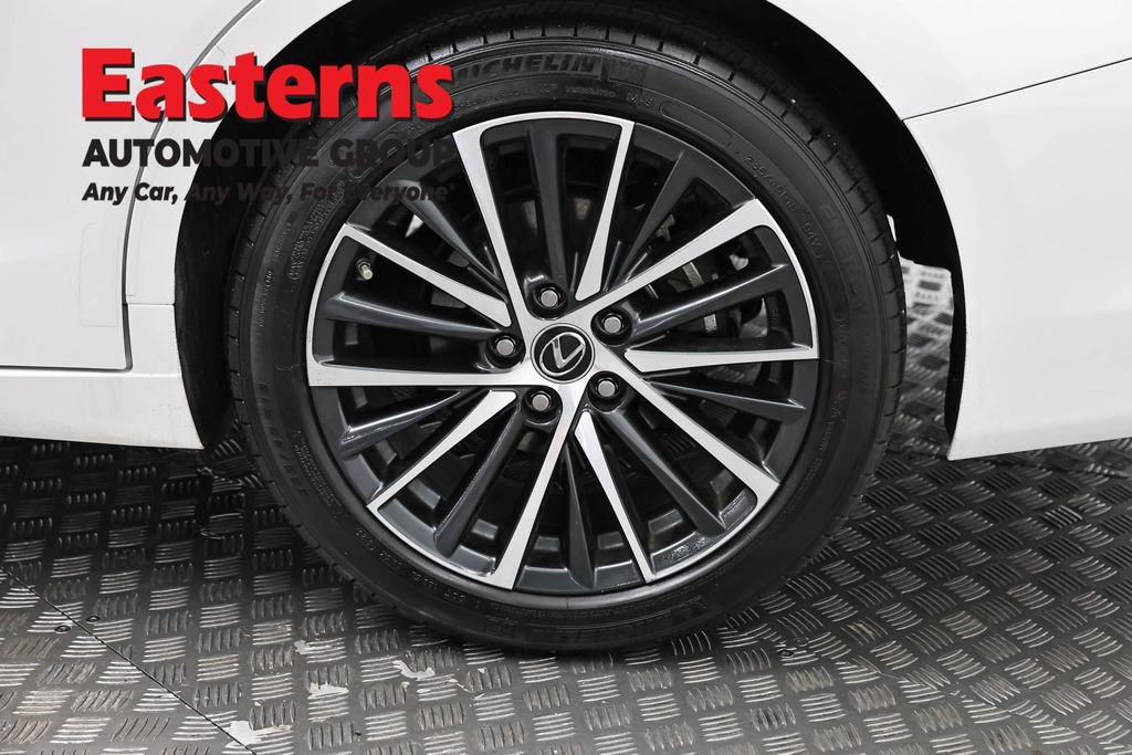 Used 2024 Lexus ES 250 w/ Premium Package image 35