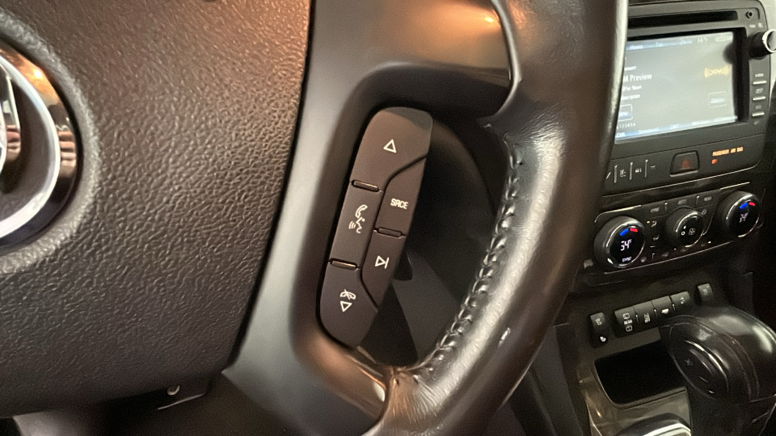 Used 2013 Buick Enclave Premium w/ Trailering Provision Package AWD/4WD image 21