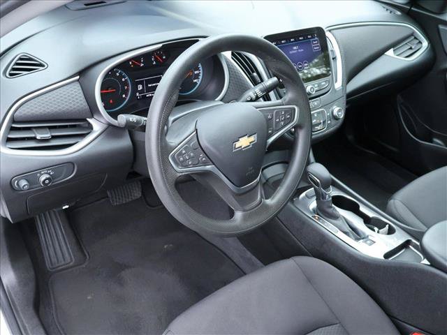 Used 2023 Chevrolet Malibu LS FWD image 12