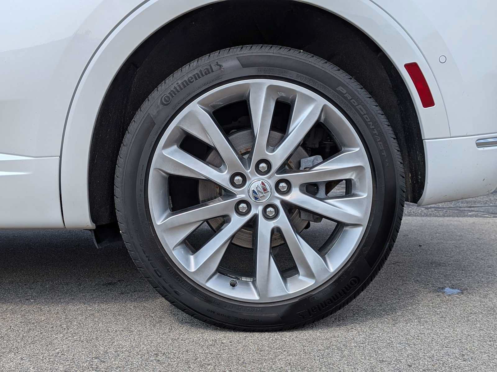 Used 2023 Buick Envision Avenir AWD/4WD image 13
