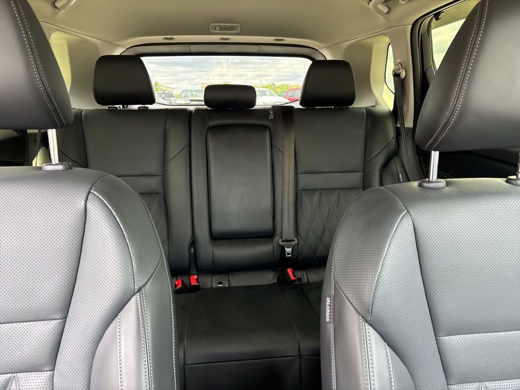 Used 2025 Nissan Rogue Platinum w/ Tech Package FWD image 15