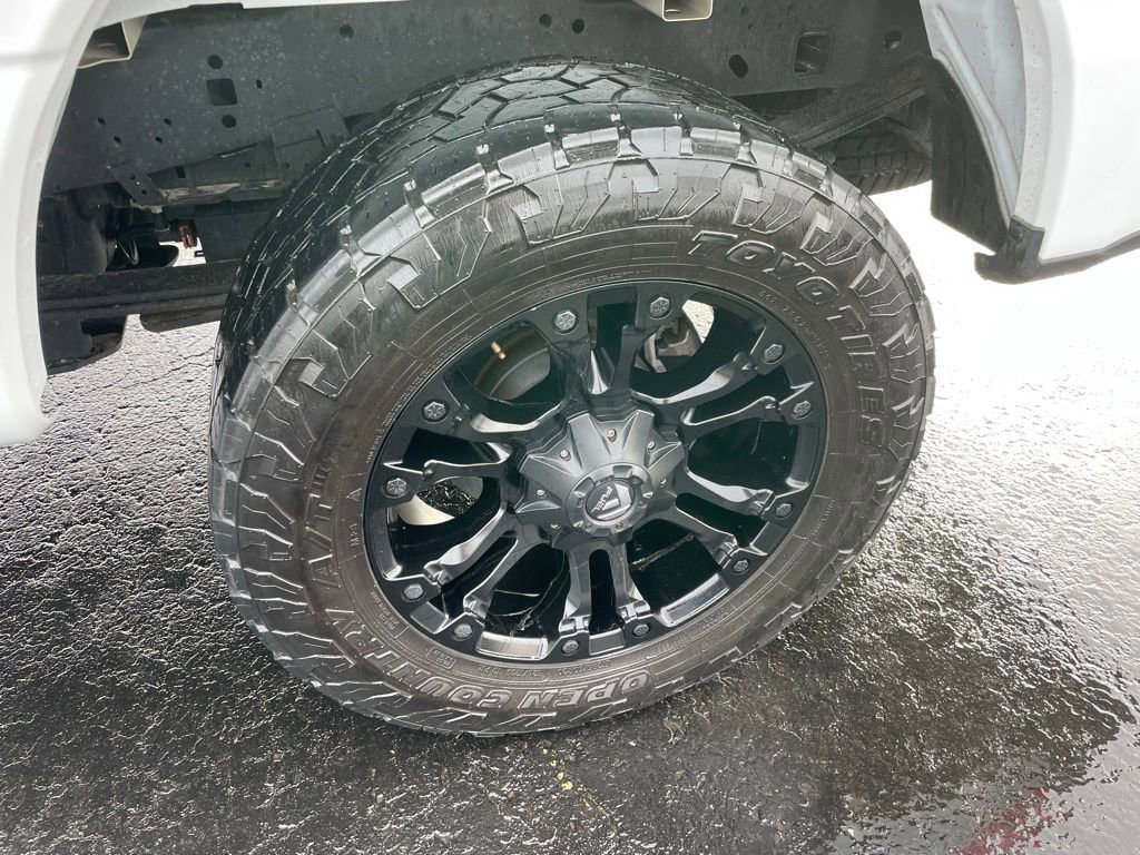 Used 2023 Ford F250 XL w/ FX4 Off-Road Package image 3