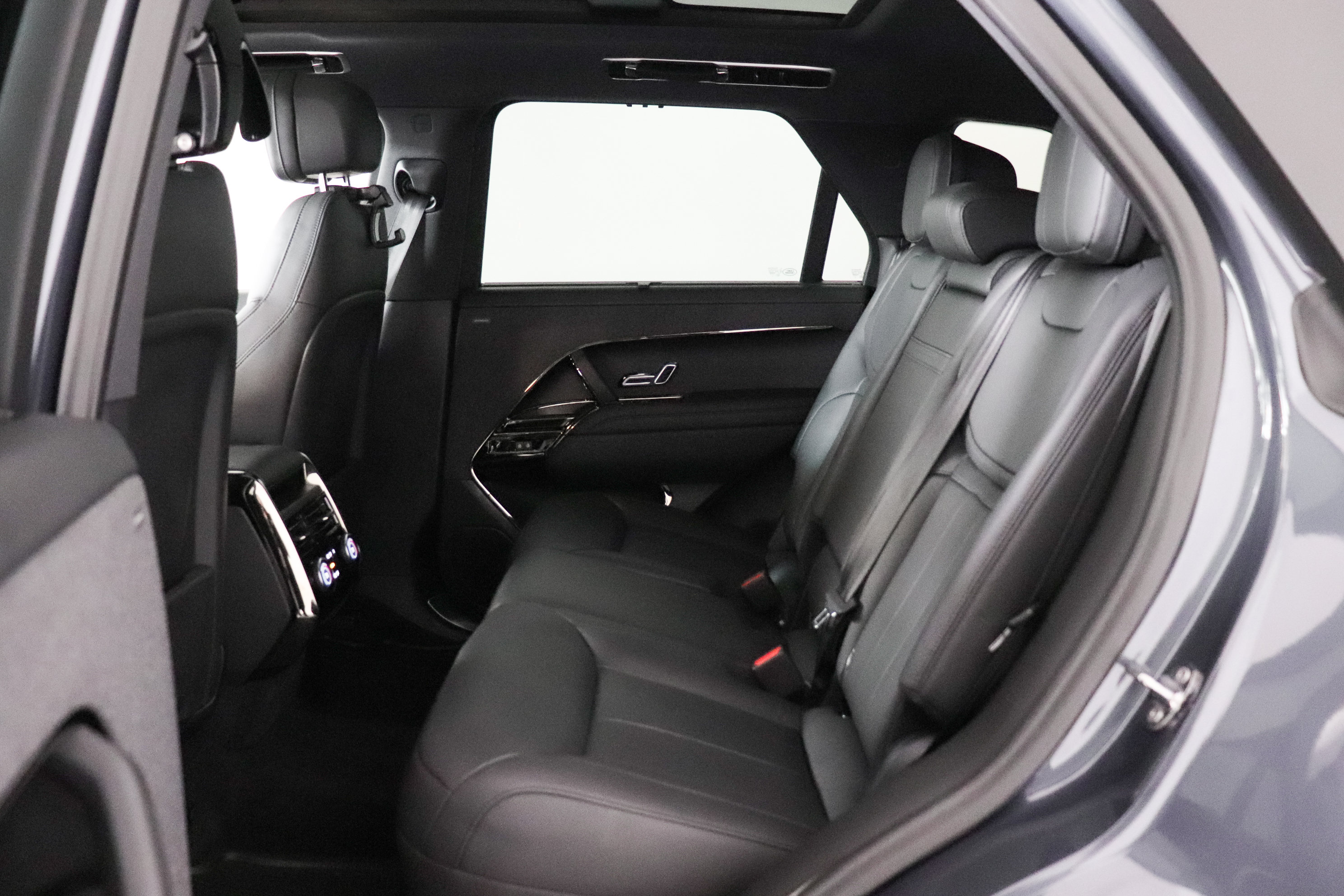 Used 2024 Land Rover Range Rover Sport Dynamic SE AWD/4WD image 21