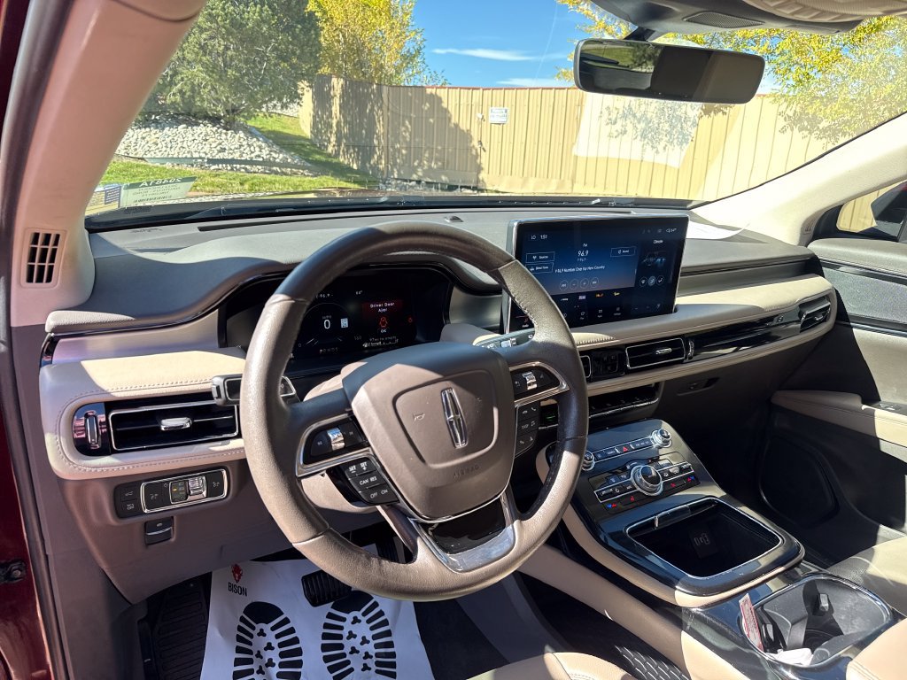 Used 2022 Lincoln Nautilus AWD w/ Premium Package image 14