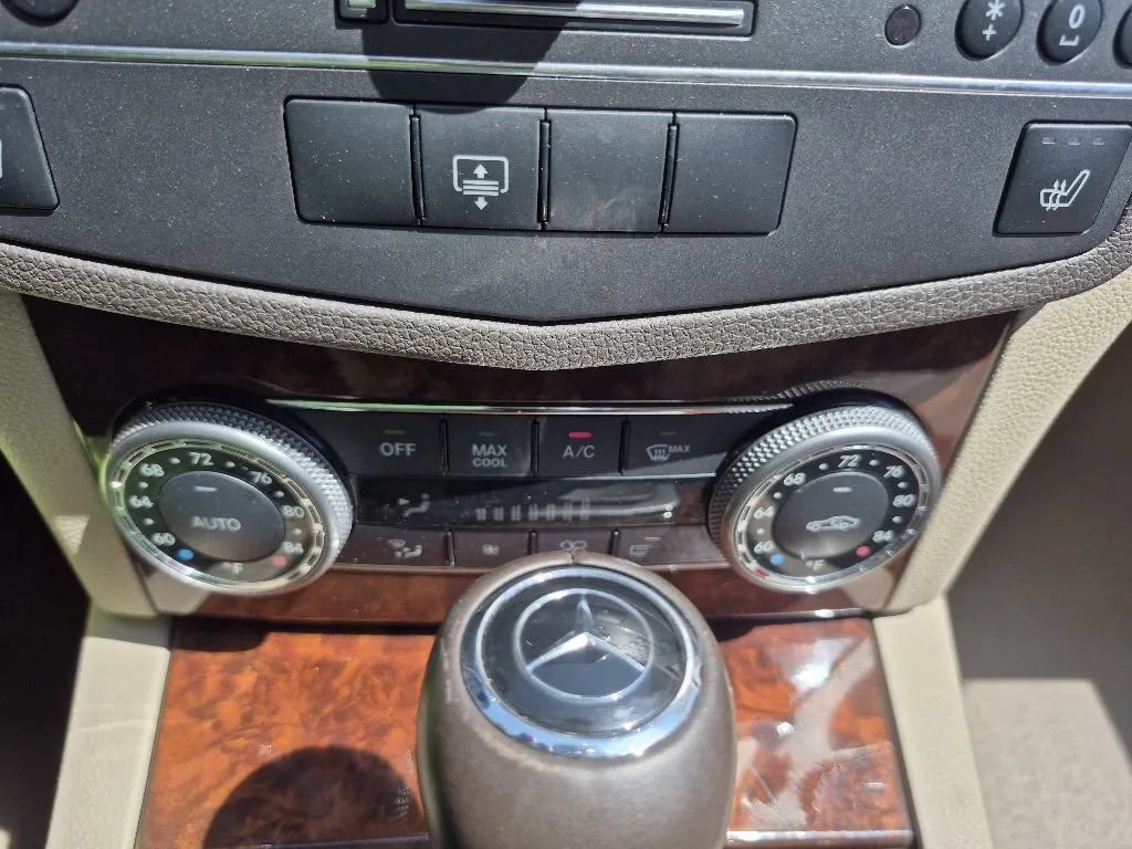 Used 2011 Mercedes-Benz C 300 4MATIC Sedan w/ Multimedia Pkg image 24
