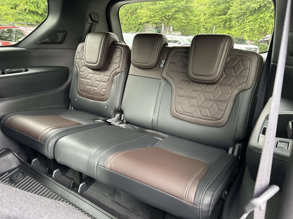 New 2026 Nissan Armada Platinum AWD/4WD image 10