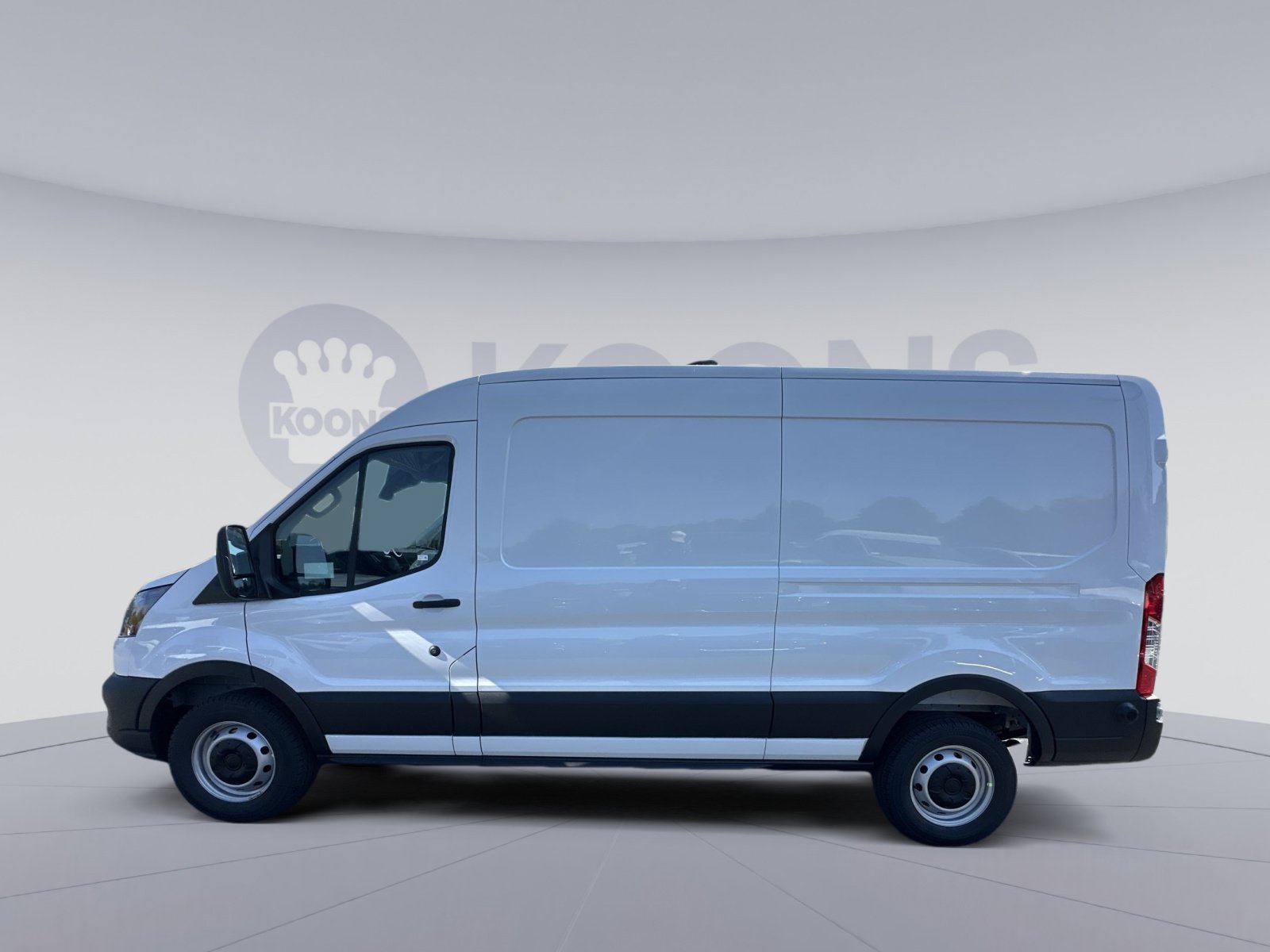 New 2026 Ford Transit 250 148 Medium Roof RWD image 7