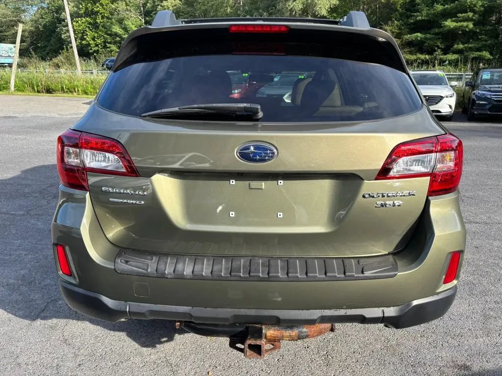 Used 2015 Subaru Outback 3.6R Limited AWD/4WD image 7
