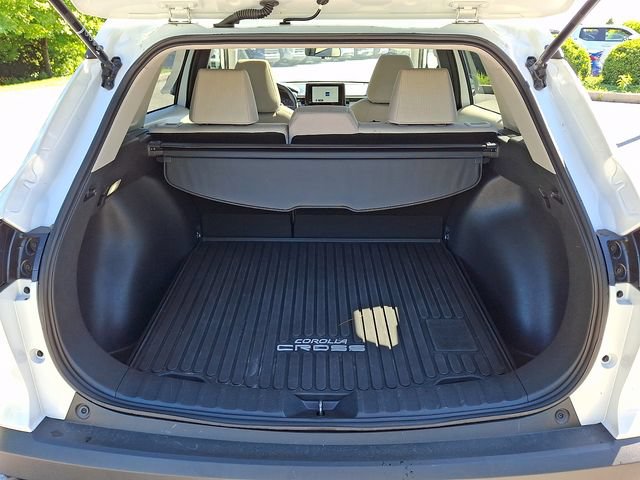 Certified 2025 Toyota Corolla Cross LE w/ Moonroof Package AWD/4WD image 28