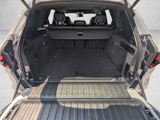 Used 2024 BMW X5 xDrive40i w/ Premium Package AWD/4WD image 6