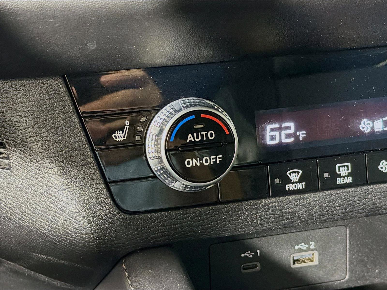 Used 2023 Mitsubishi Outlander SE image 20