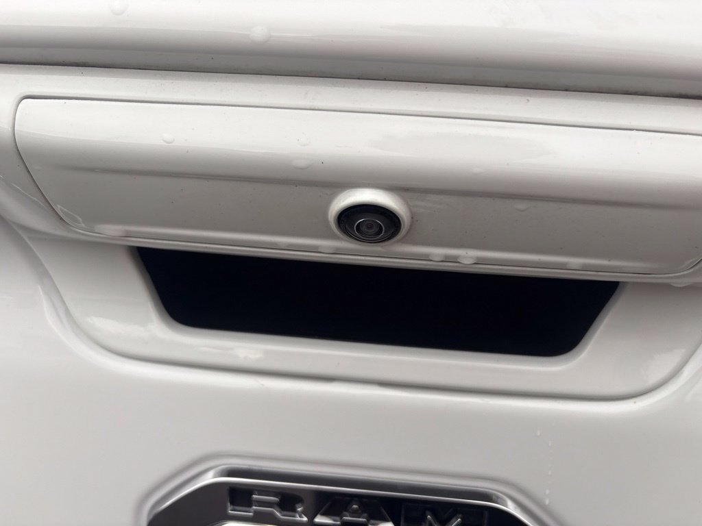 Used 2022 RAM 1500 Big Horn AWD/4WD image 12