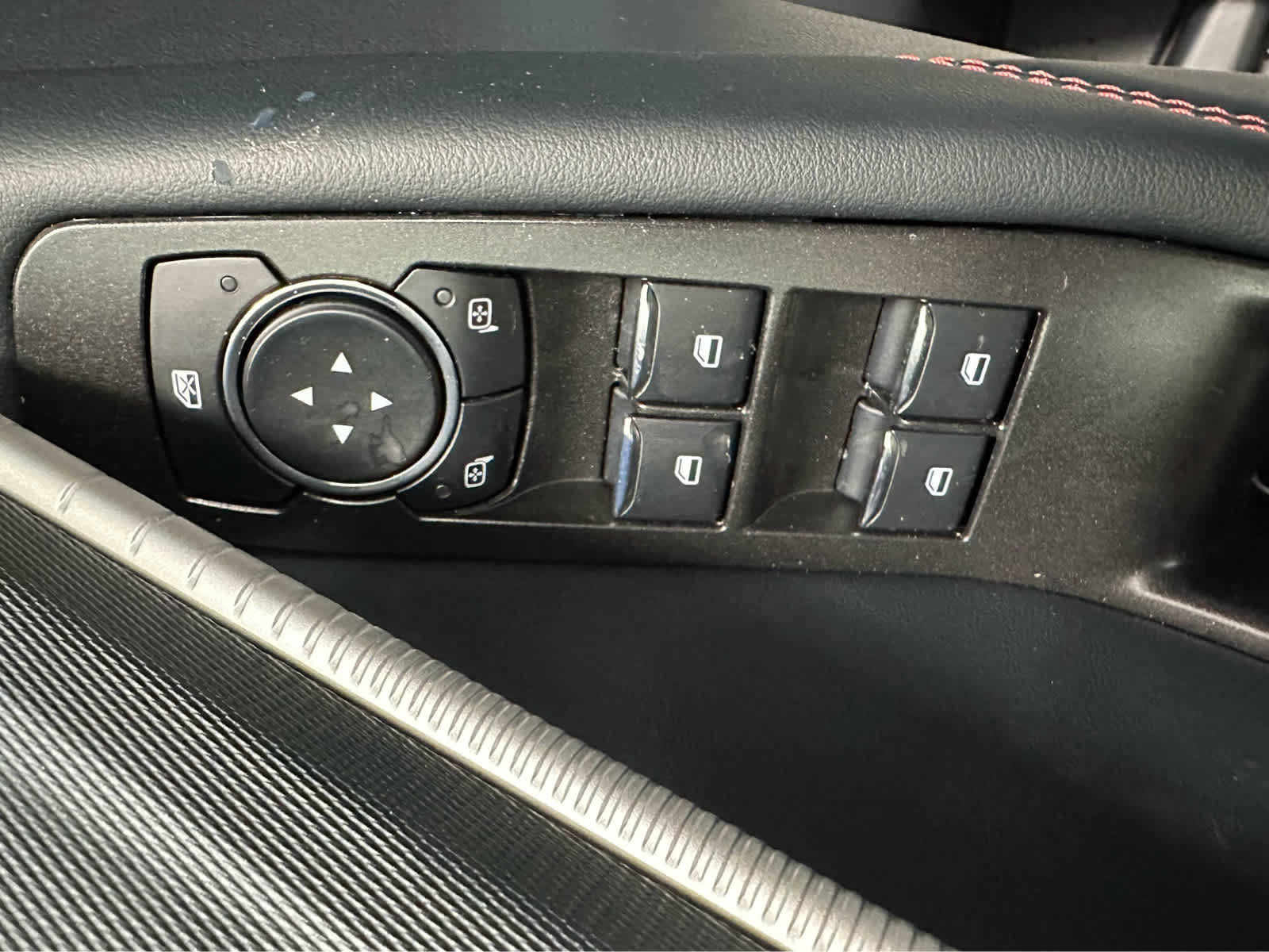 New 2026 Ford Explorer ST-Line image 22