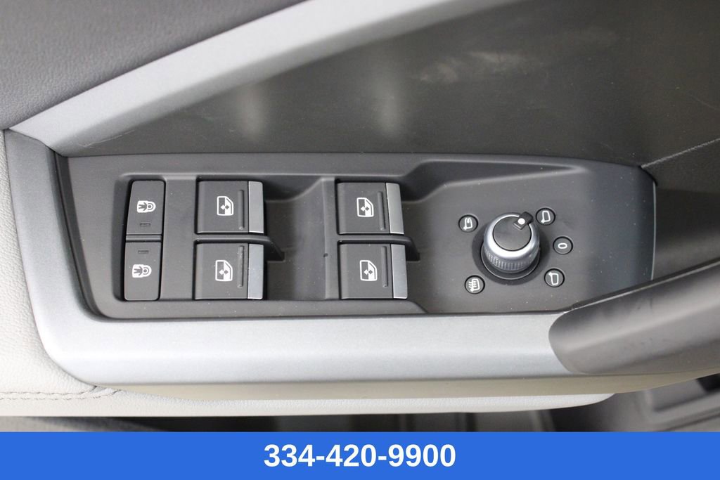 New 2025 Audi Q3 2.0T Premium image 15