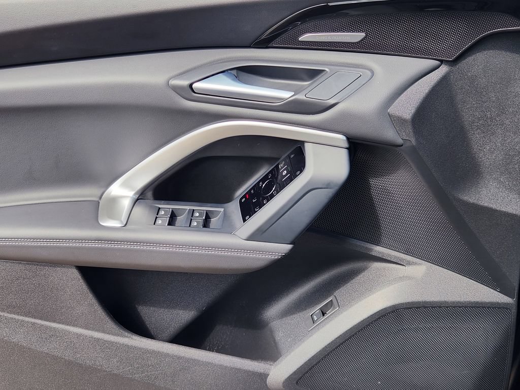 Certified 2025 Audi Q5 Premium Plus w/ Premium Plus AWD/4WD image 28