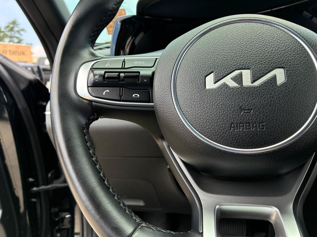 Used 2022 Kia K5 GT-Line FWD image 25
