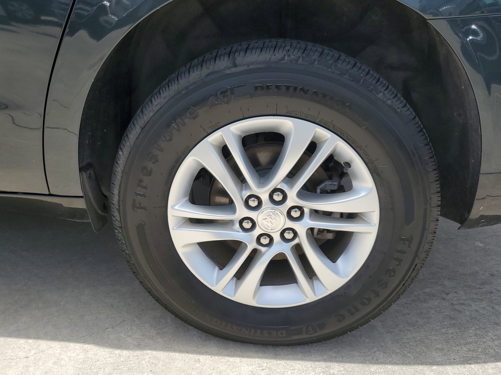 Used 2020 Buick Enclave Essence image 24