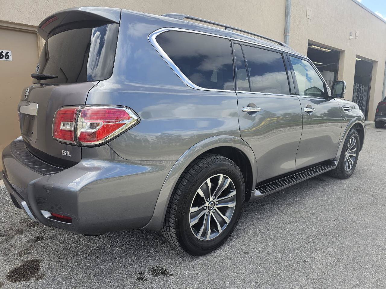 Used 2019 Nissan Armada SL w/ Premium Package RWD image 2