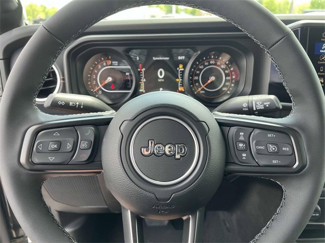New 2025 Jeep Gladiator Sport w/ Premium Package image 18