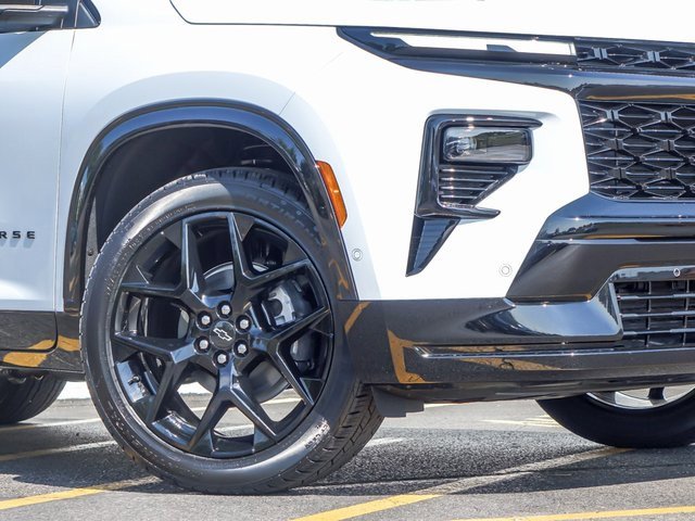 New 2026 Chevrolet Traverse RS w/ LPO, Floor Liner Package image 4